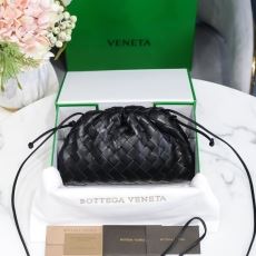 Bottega Veneta Pouch Clutch Bags